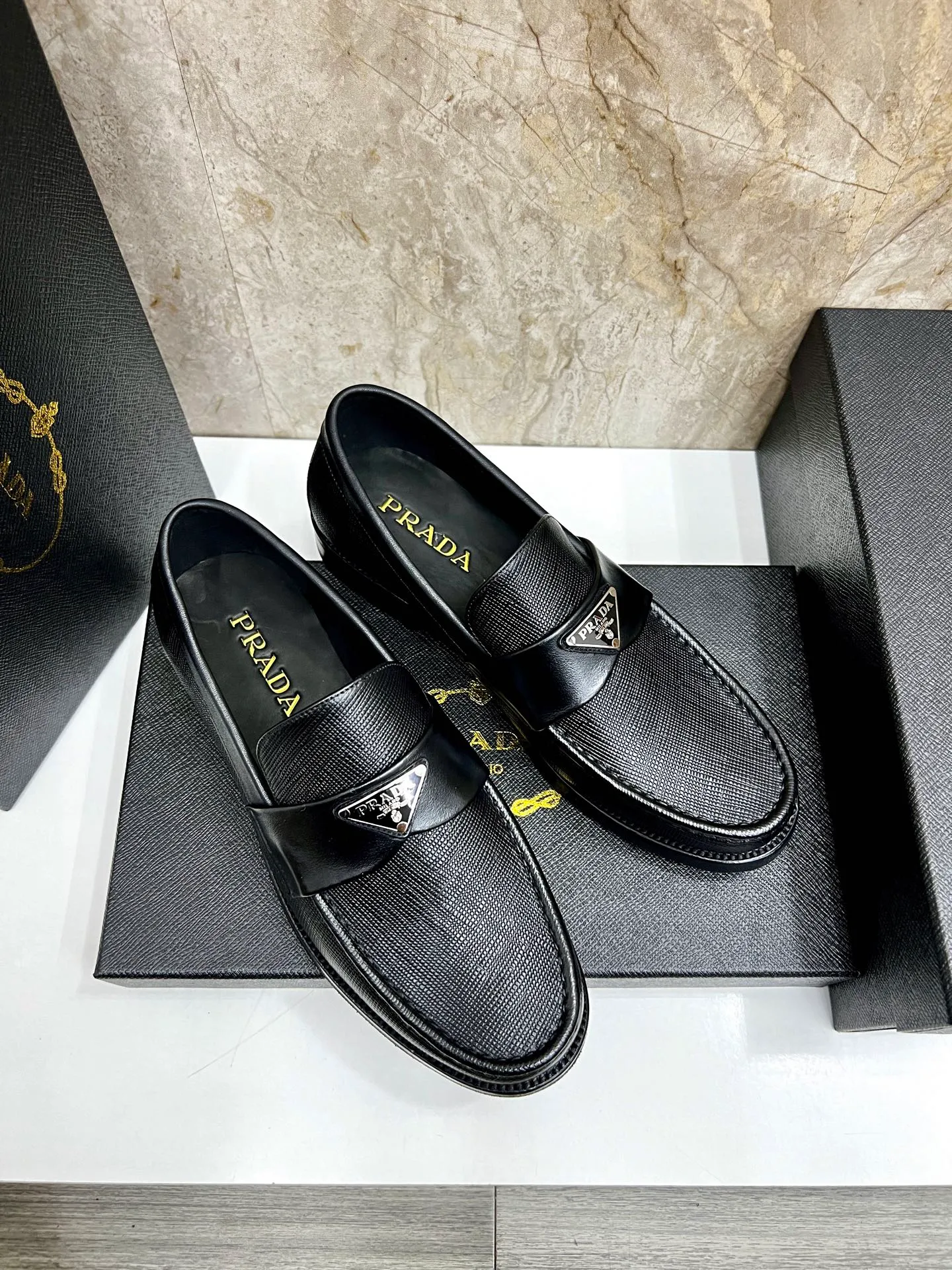 PRADA~ Size: 38-44 (customized 45/46 P: 💰880 P's original official website new high-end men's leather shoes, top-quality original replicas, made of imported open edge beads/calf leather, calf leather breathable lining, original leather outsole!
